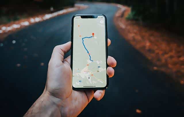 高德地图与百度地图用户体验差异_高德地图路线规划小路偏好_百度地图哪个版本好用