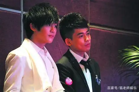 苏醒台湾小巨蛋事件殴打师弟_张杰和苏醒关系好吗_苏醒快男亚军婚礼商演价格