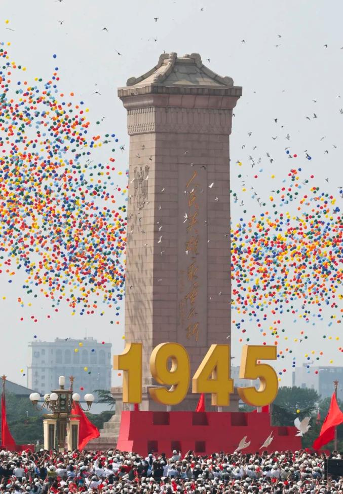 阅兵和平鸽训练_信鸽归巢能力_1万只和平鸽被放飞