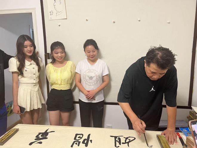 毕福剑饭局都是什么_刘大成阎维文徒弟成长经历_毕福剑星光大道落魄原因