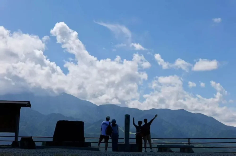 日本中山道熊袭击事件_日本熊灾现场有明显吃人痕迹_日本妻笼宿徒步熊出没