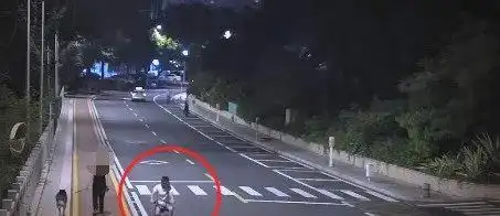 碰瓷儿的监控_交通事故碰瓷 监控录像揭示碰瓷过程 司机应对碰瓷策略