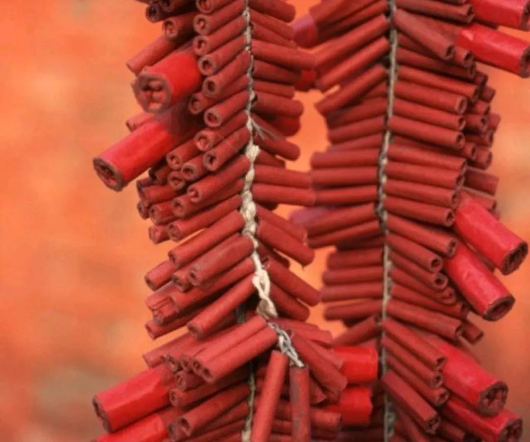 河南过年禁止燃放烟花爆竹政策_河南过年放鞭炮传统_过年放鞭炮