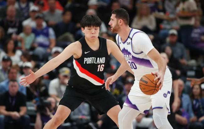 杨瀚森短暂出场得2分 内线竞争加剧 杨瀚森短暂出场得2分 内线竞争加剧