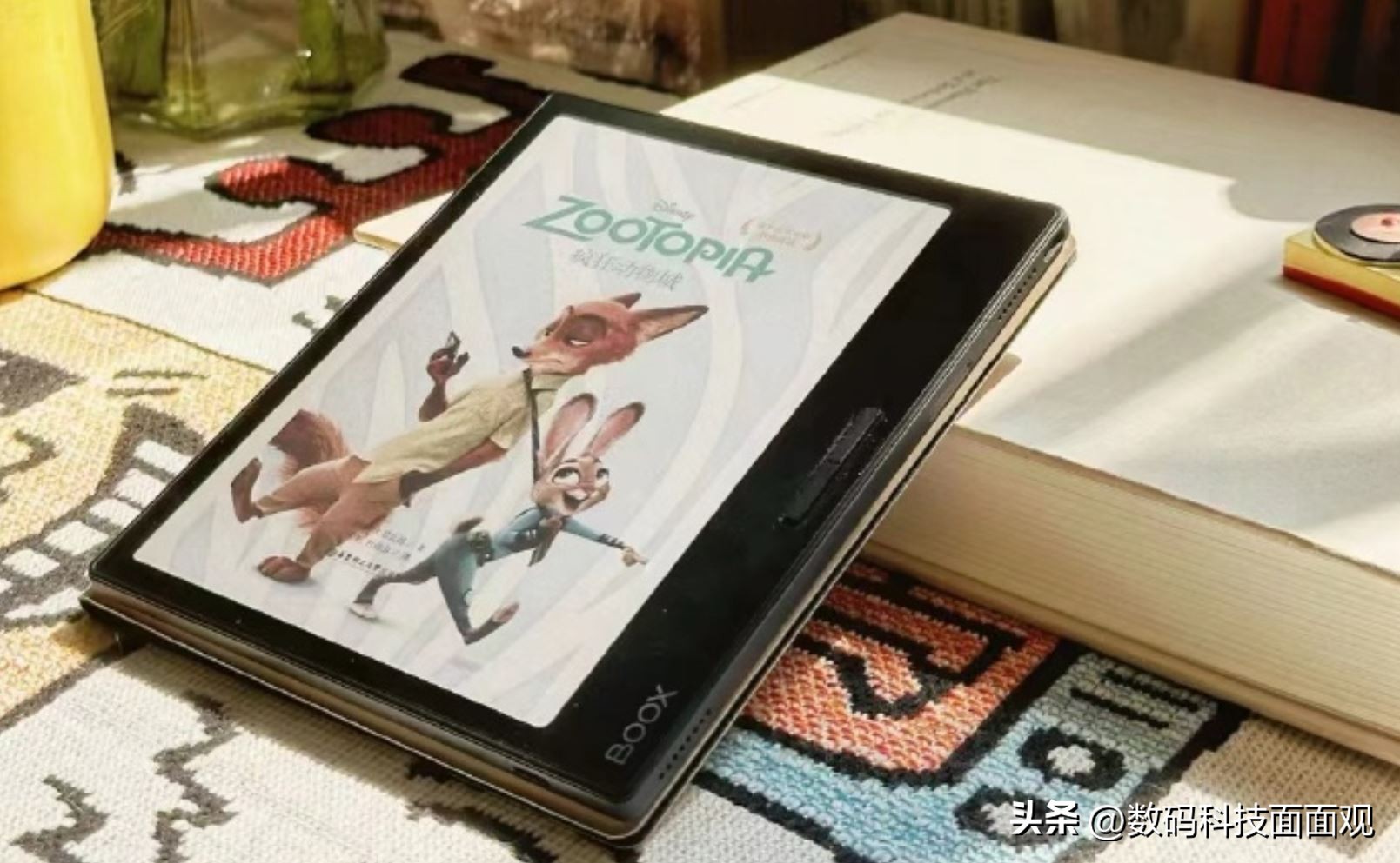 京东阅读器可以继续用畅读_墨水屏阅读器平板推荐_JD ReadMEEBOOK M6 6英寸墨水屏阅读器
