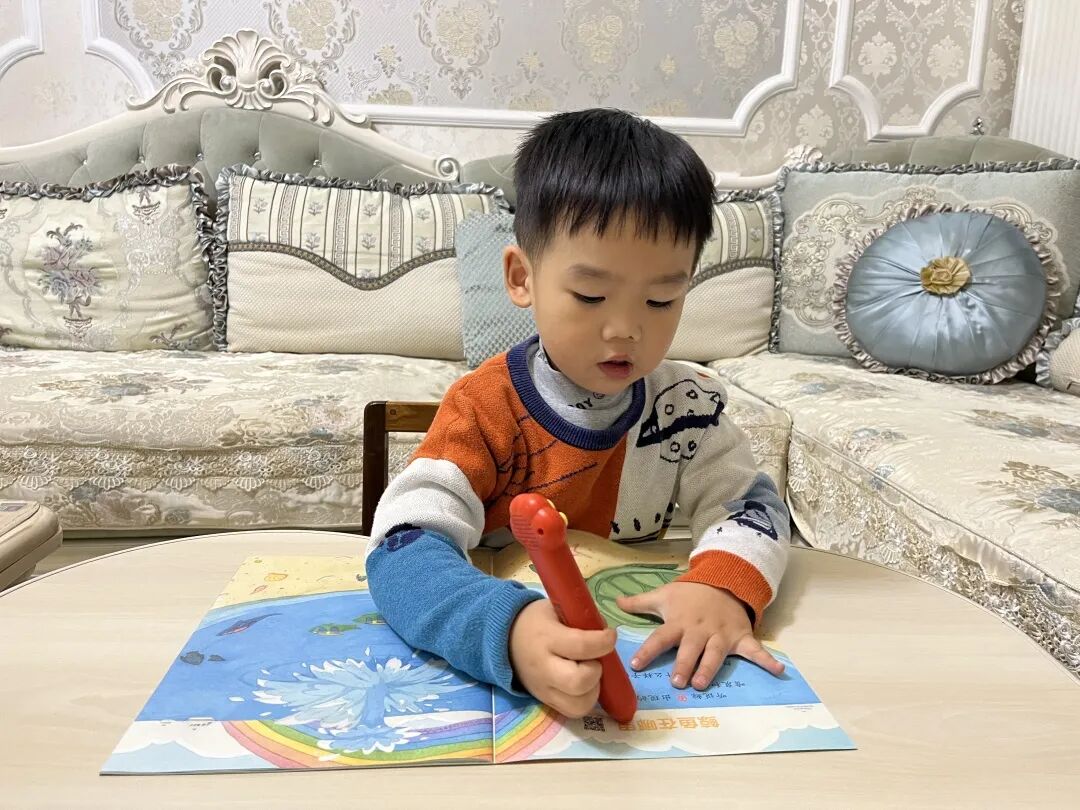 幼儿识字教育_家长如何引导孩子趣味识字_学龄前儿童识字的最佳年龄