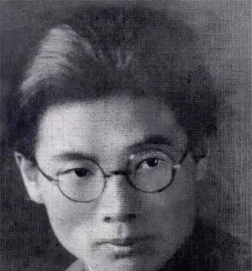 周立波不幸染病在京逝世，将一生资产捐给国家！妻子哭成泪人！