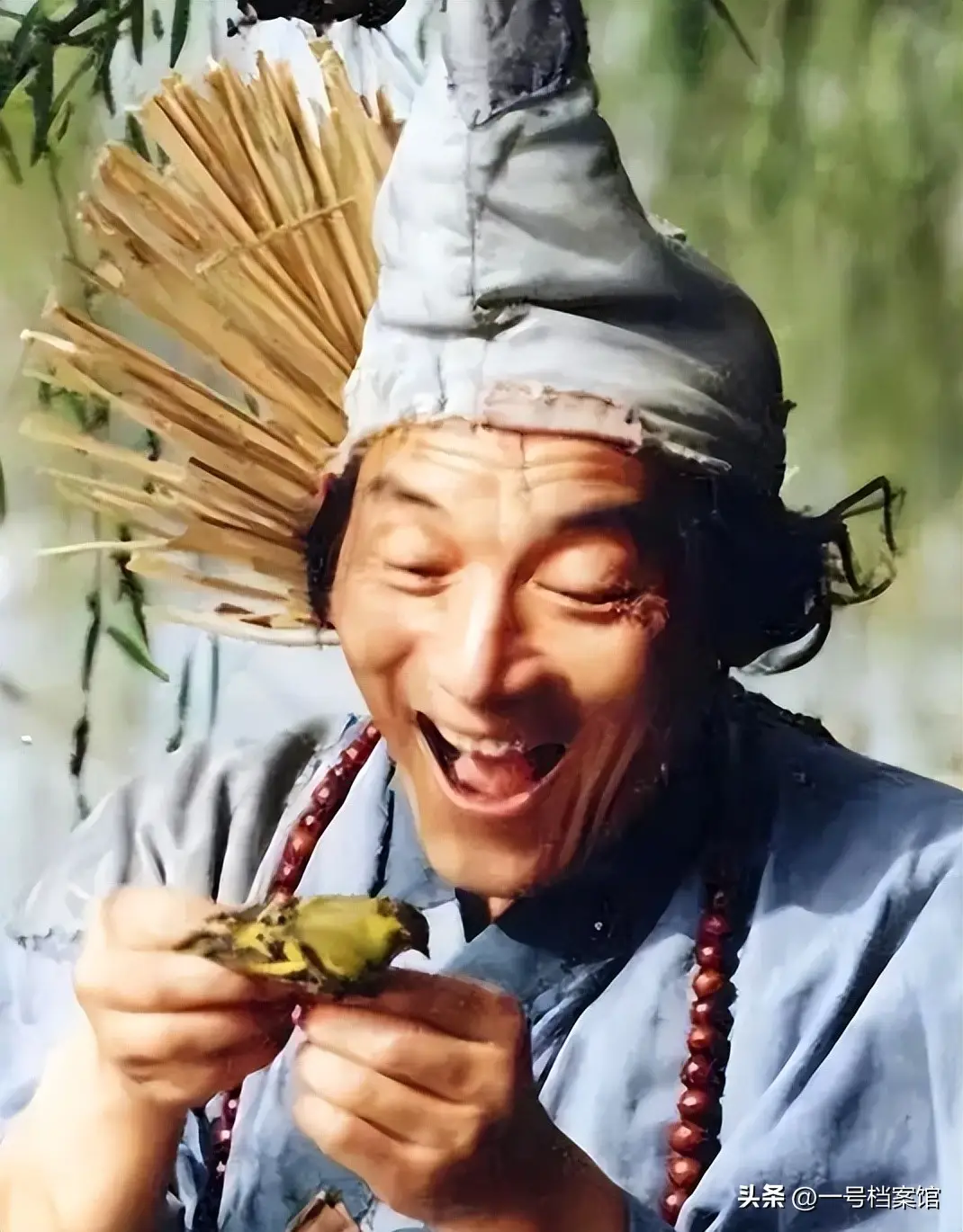 92岁游本昌养老院生活曝光_游本昌养老社区生活状态_九十高龄表演艺术家游本昌