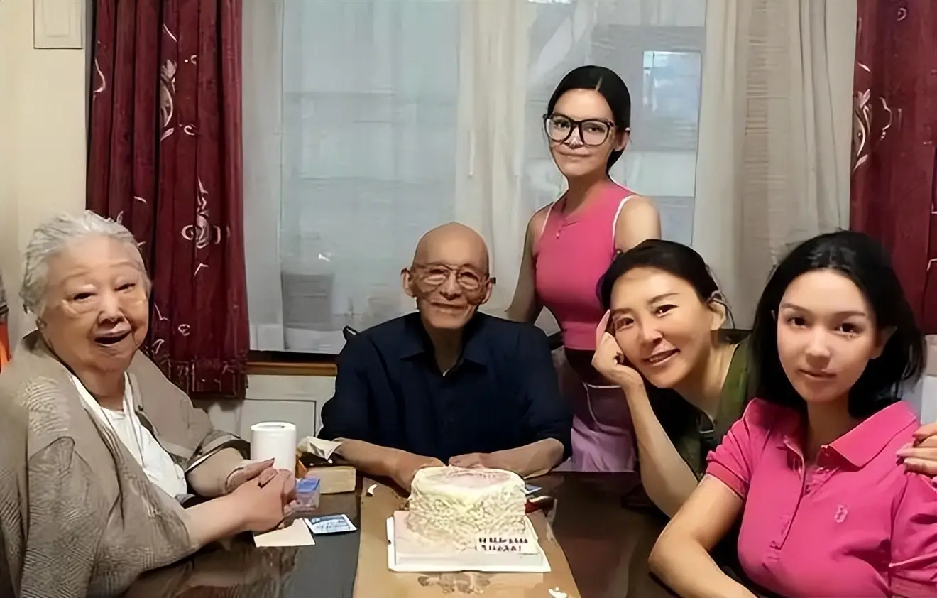 年过九旬游本昌养老院生活_92岁游本昌养老院生活曝光_游本昌92岁选择高端养老院