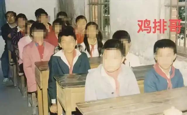 鸡排哥联手家人摆四个摊位 国庆新摊位解锁
