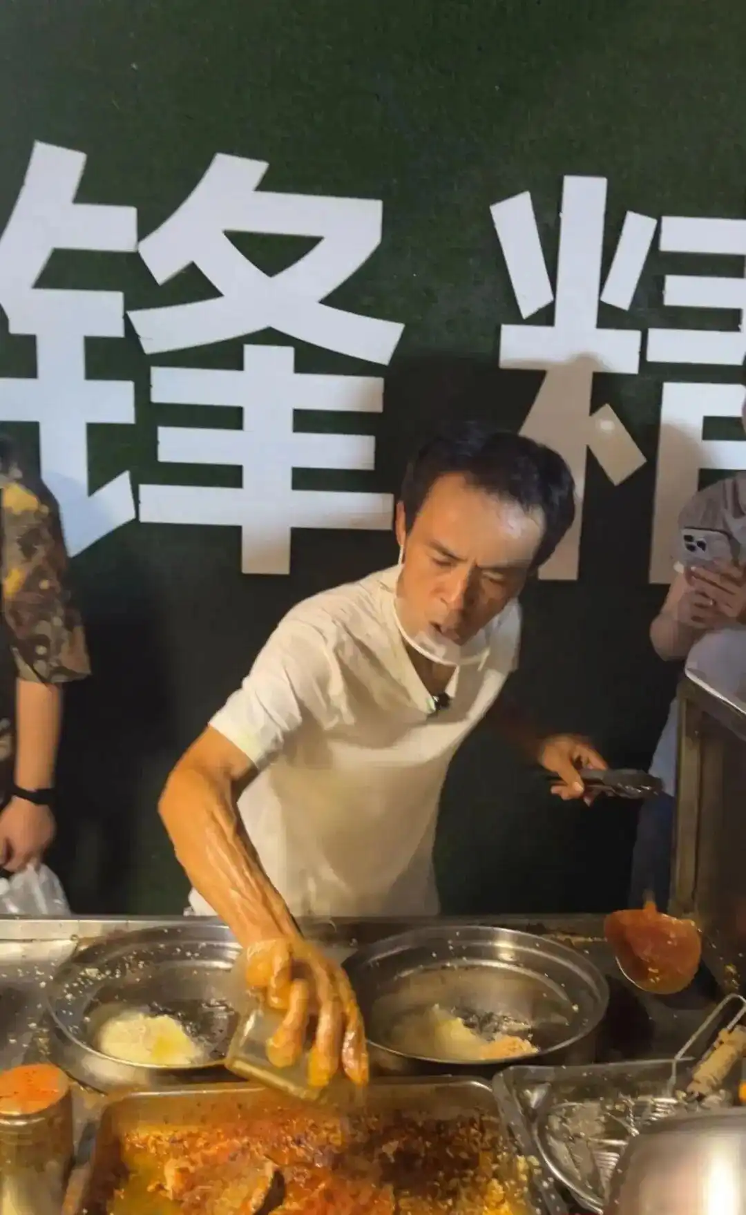 景德镇鸡排主理人_景德镇鸡排哥_鸡排哥被指没有情绪价值后满血复活