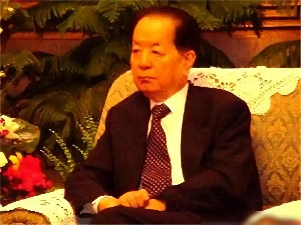 钱其琛外交穿梭细节_萨达姆说中国不管不问_萨达姆入侵科威特原因