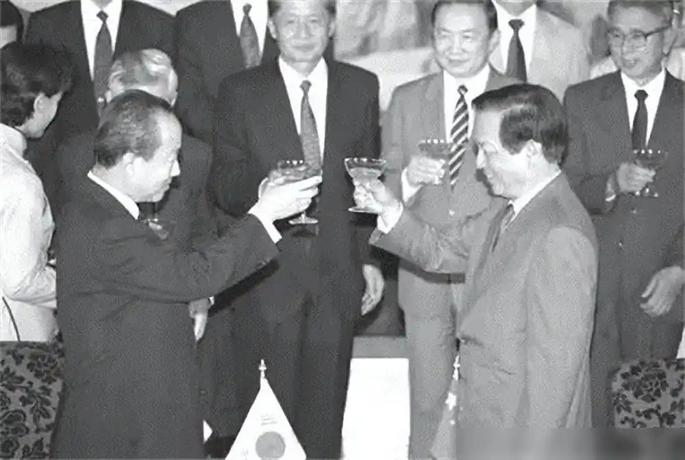 萨达姆说中国不管不问_钱其琛外交穿梭细节_萨达姆入侵科威特原因