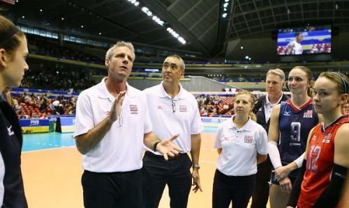 女排名帅分析奥运局势，剑指东京冠军