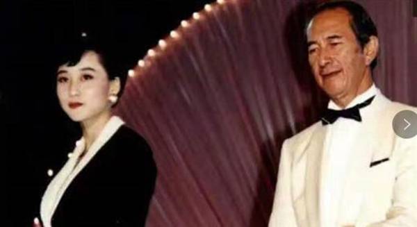 赌王准五太郑咏诗_赌王与利智感情纠葛_郑咏诗未与赌王生孩子