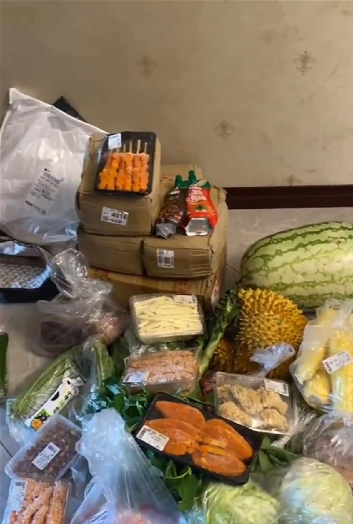 龚先生外甥们暑假趣事登上热搜_舅舅暑假照顾12个外甥花费6万_舅舅照顾3个外甥近10年 本人回应