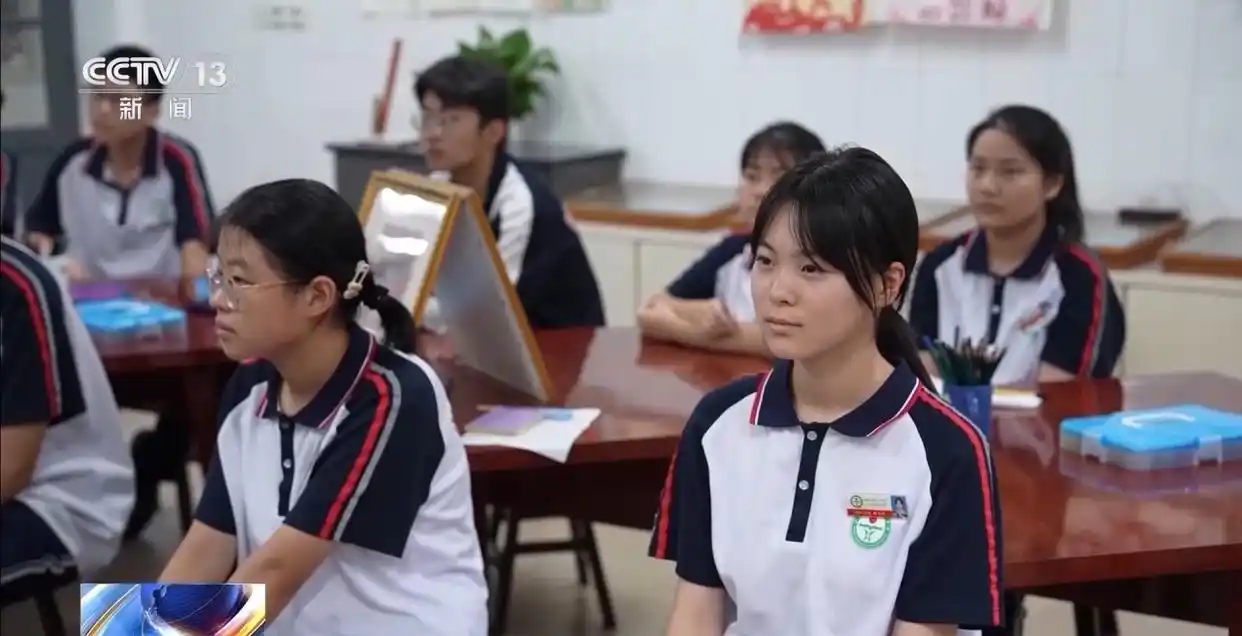 县域普通高中振兴行动计划_县中发展办学条件提升_涉1600余万在校生 县城高中如何振兴