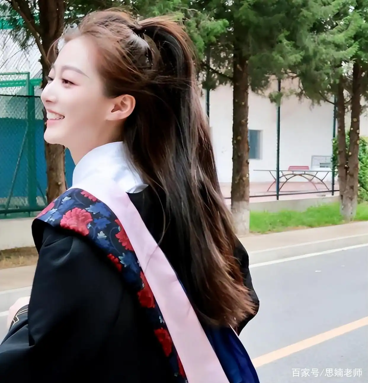 冯卓 图片_冯琳 复旦大学 保研 毕业照 室友 气质 不俗