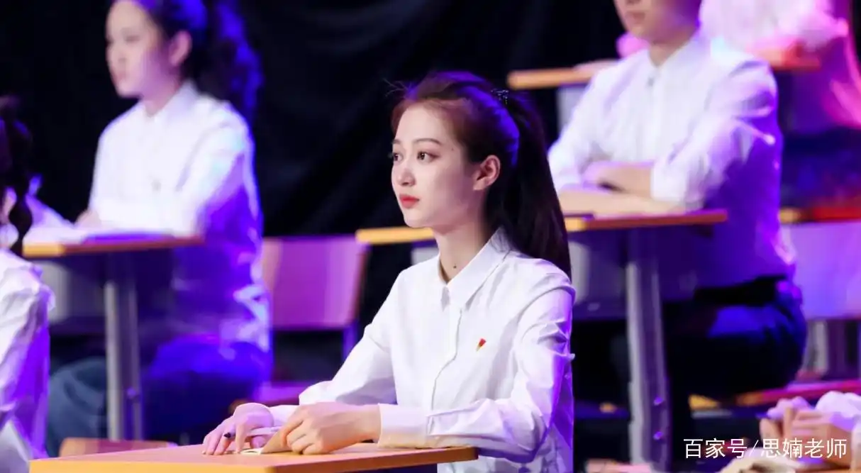 冯卓 图片_冯琳 复旦大学 保研 毕业照 室友 气质 不俗