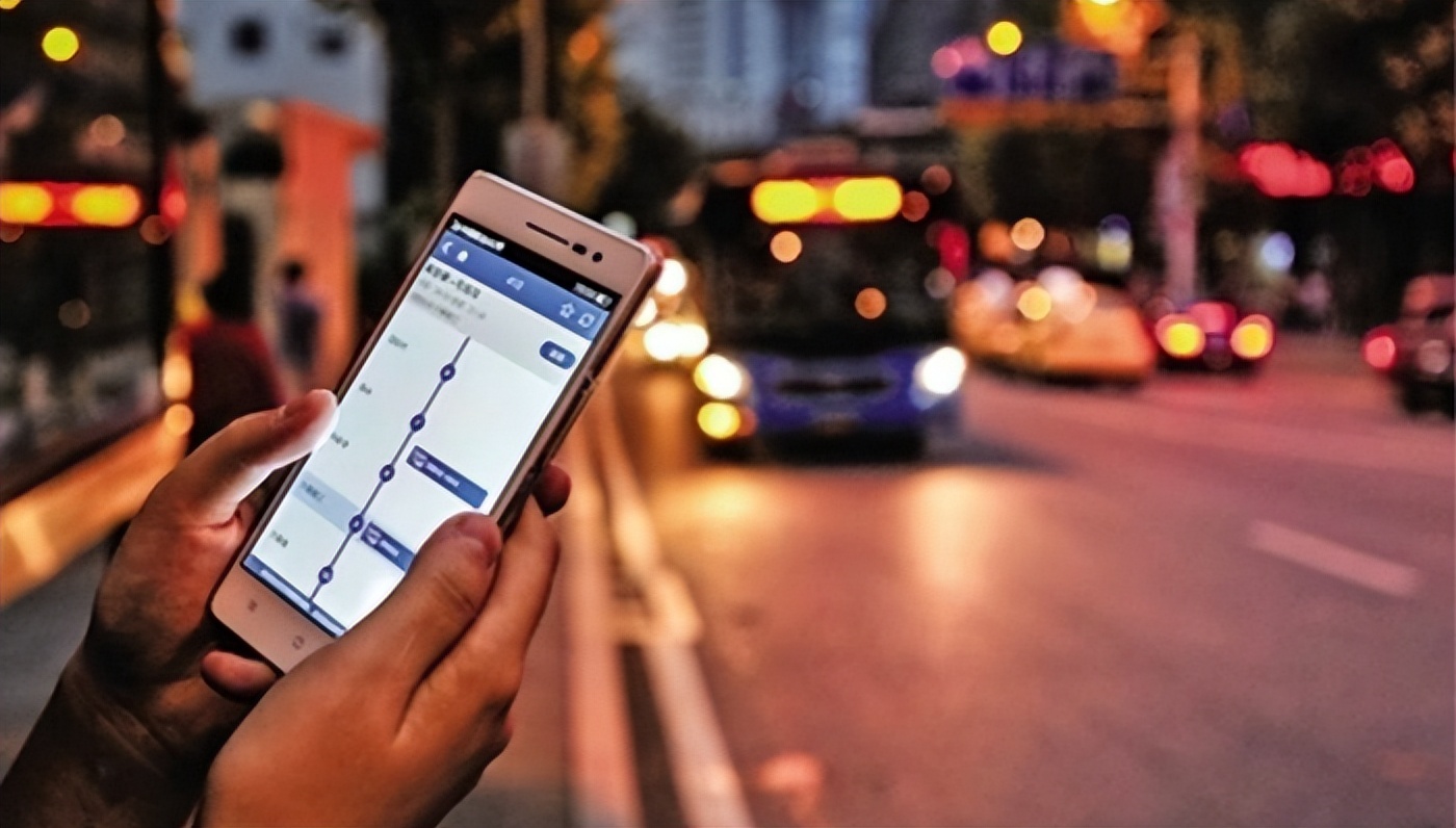 本地生活服务信任危机_高德百度地图数据算法竞争_本地生活服务app