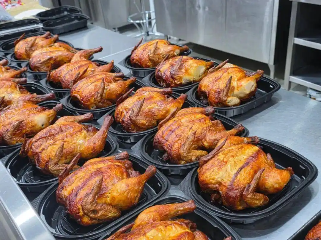 白羽鸡科学选育对烤鸡成本影响_超市便宜烤鸡价格低原因_超市卖20元一只的烤鸡 能放心吃吗