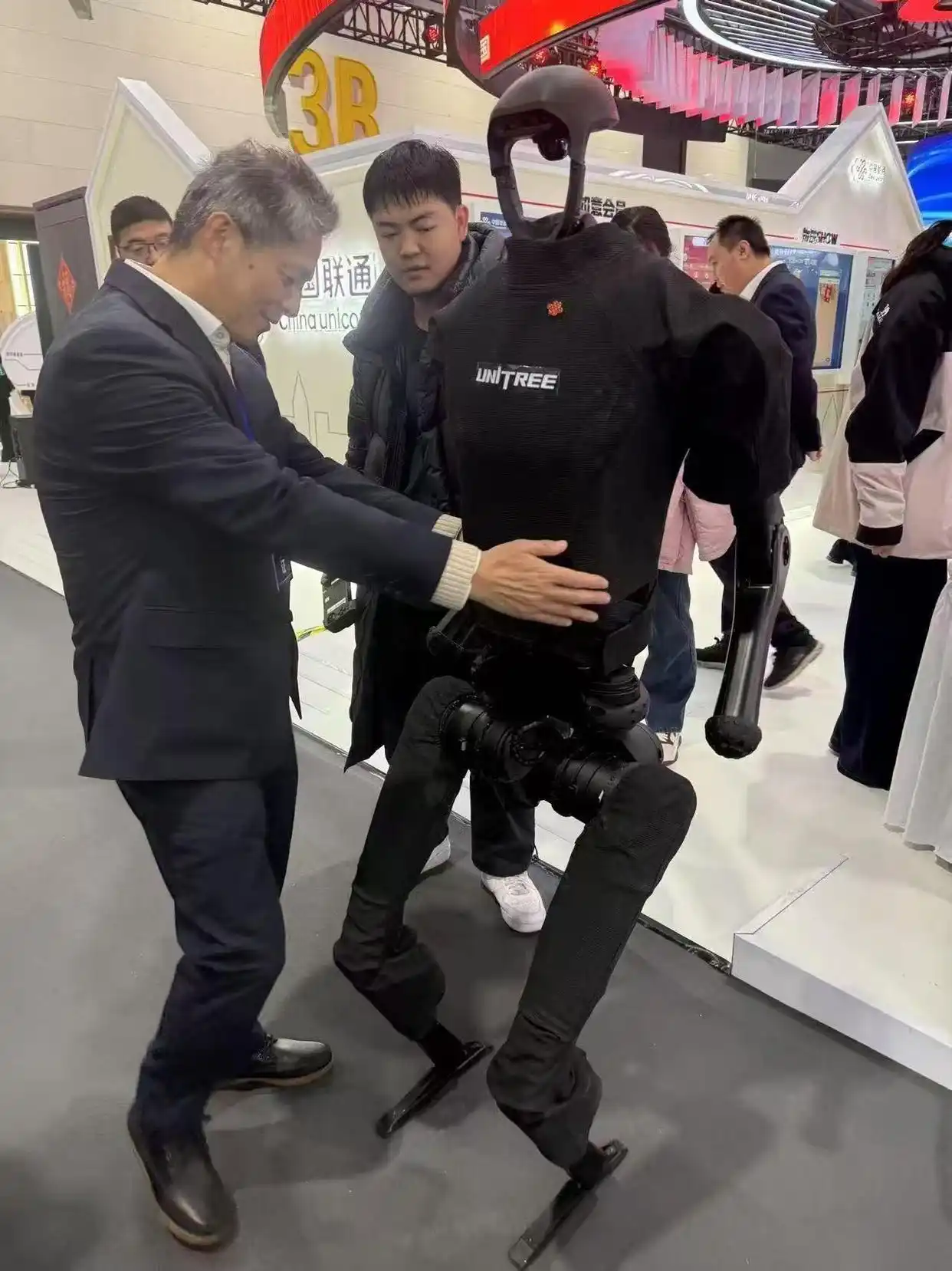 宇树科技回应产品安全争议_宇树科技：将在四季度递交上市申请_宇树科技IPO进程