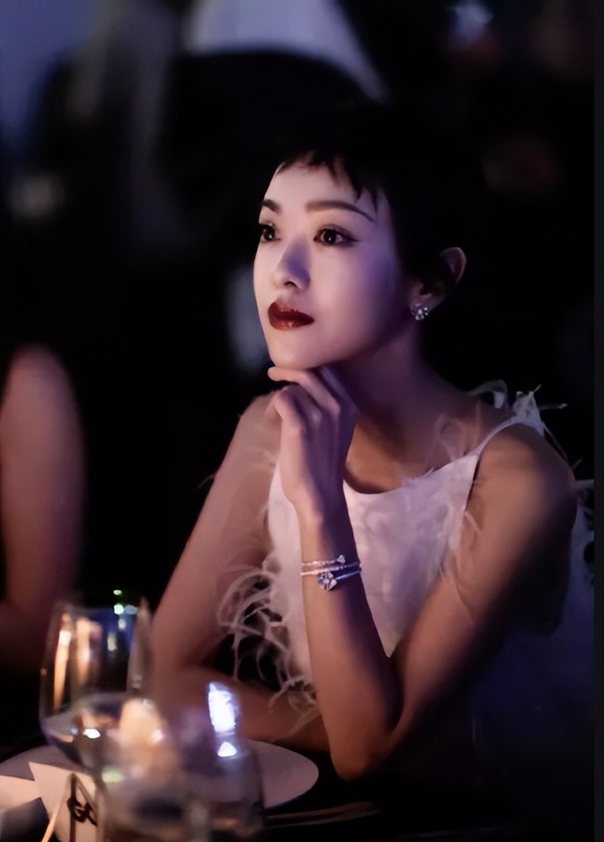 适合剪短发的脸型特征_胖脸适合的发型图片_短发造型推荐