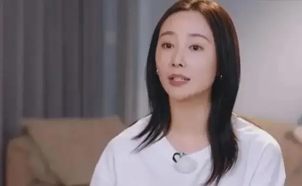 李纯公开与马頔恋情，节目中喊话求婚就嫁，男方酗酒不被网友看好
