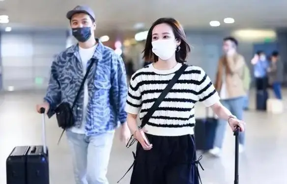 李纯综艺节目承认恋爱_李纯马頔领证结婚_李纯马頔恋爱实锤