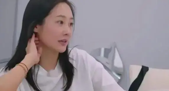 李纯马頔领证结婚_李纯马頔恋爱实锤_李纯综艺节目承认恋爱