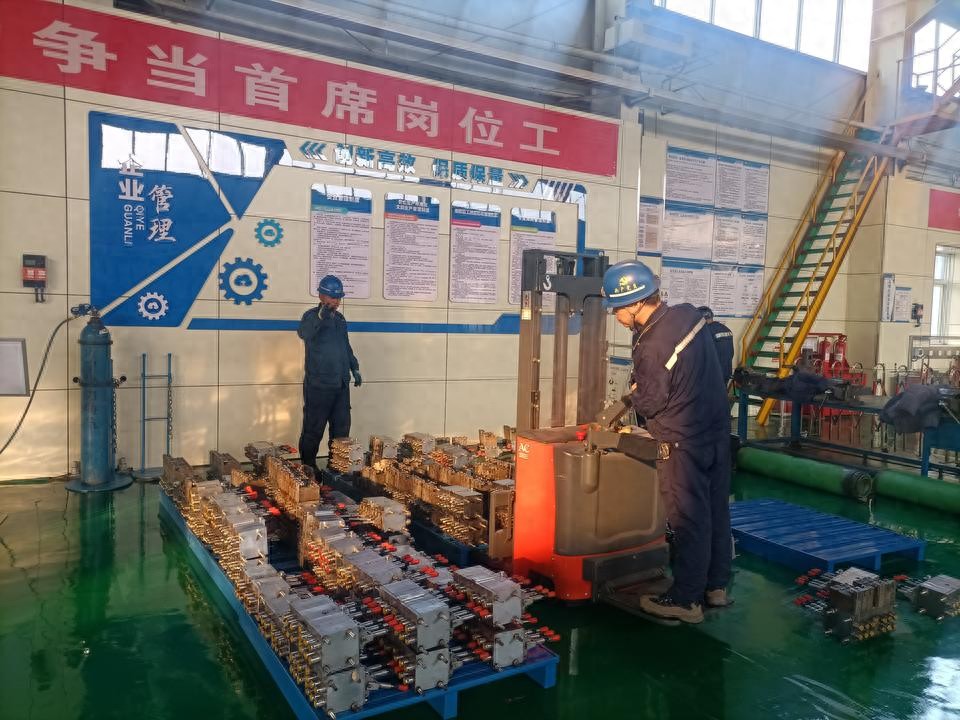 义桥煤矿聚力攻坚 以奋斗之姿打赢一季度“开局战”