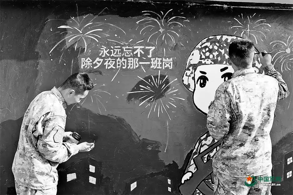 高原春风格外暖_边海防一线军人坚守团圆与思念_边防军人再次踏上巡逻路