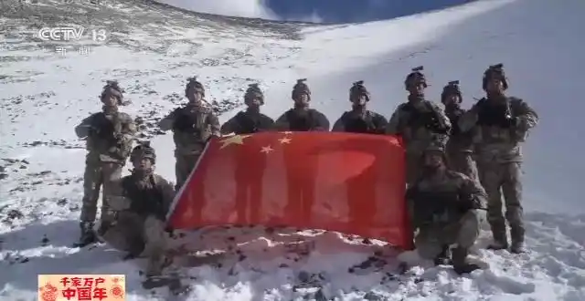 春节期间喀喇昆仑高原巡逻_边防官兵风雪巡逻事迹_边防军人再次踏上巡逻路
