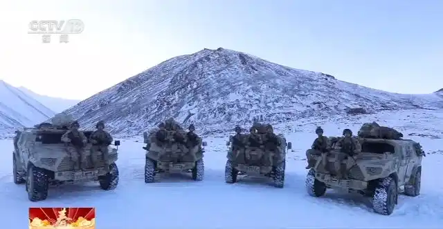 春节期间喀喇昆仑高原巡逻_边防官兵风雪巡逻事迹_边防军人再次踏上巡逻路