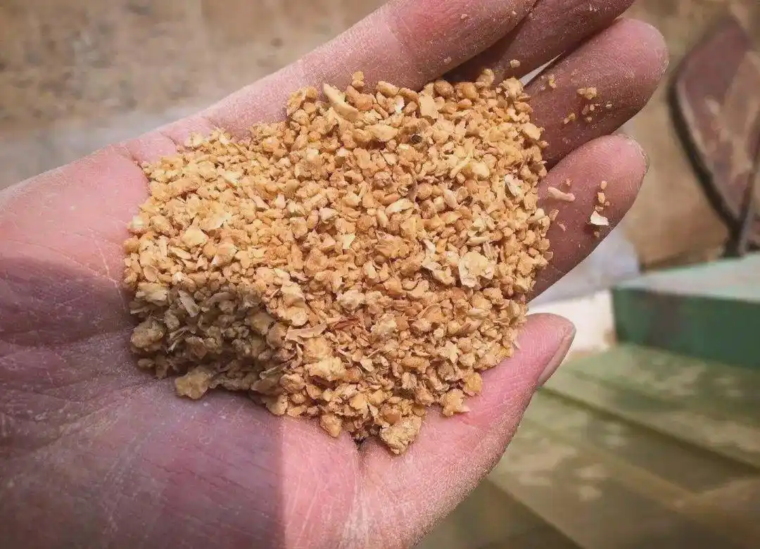 豆粕质量_辨别真假豆粕_豆粕包装颜色识别