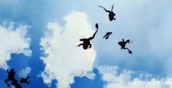 原来，天上真的会掉“馅饼”