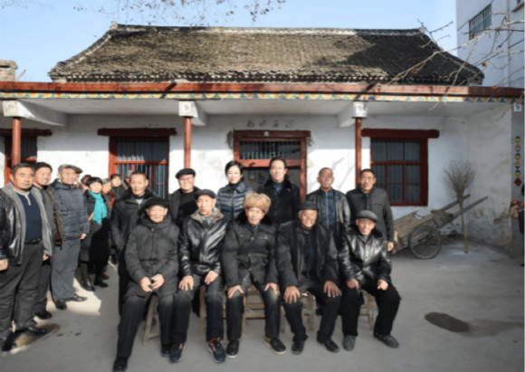 许家印背后的女人首曝光 身家210亿相濡以沫35年