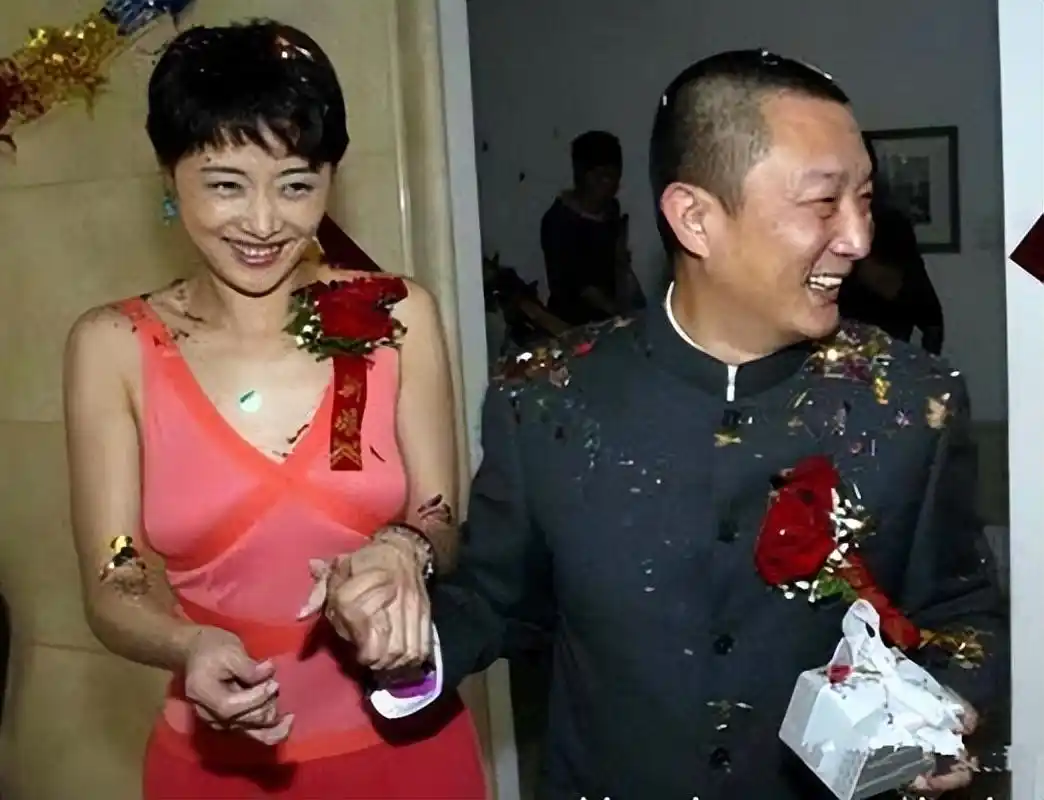 刘蓓 丈夫 回归家庭_经蓓老公