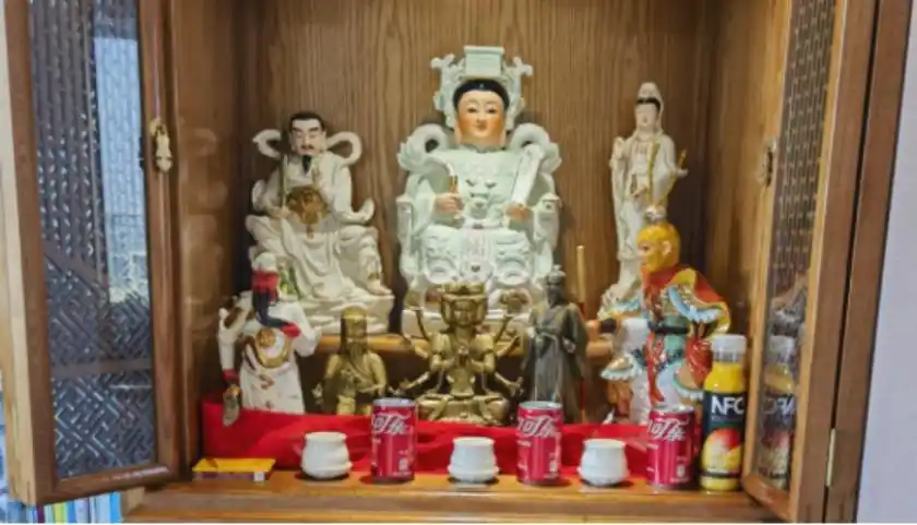 河南一非法组织头目自封“玉皇大帝”：奸淫妇女10人，敛财超500万元