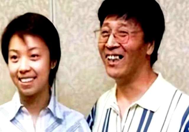 张怡宁老公徐威近照_张怡宁徐威婚姻故事_张怡宁年龄差婚姻启示