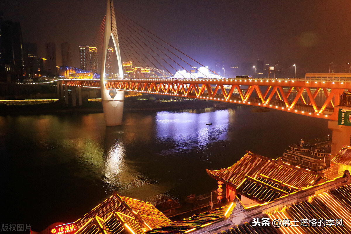 洪崖洞历史_重庆洪崖洞在哪里_洪崖洞夜景