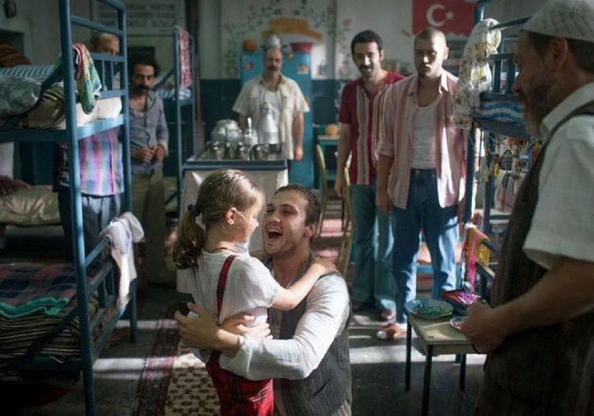 土耳其版七号房的礼物_监狱题材温情电影_7号房的礼物在线完整