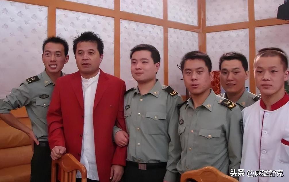 毕福剑央视星光大道被封杀原因_毕福剑跌落神坛经历_饭局门毕福剑