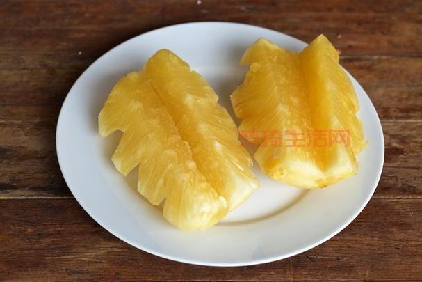 凤梨怎么泡盐水才正确？教你几个小技巧！