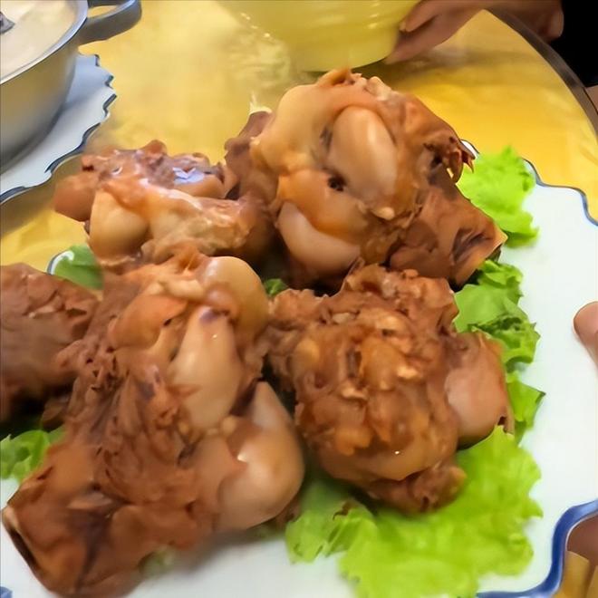 长春刘记酱骨头宰客事件_长春砍手门到底有没有处理结果_东北饭店骗局曝光