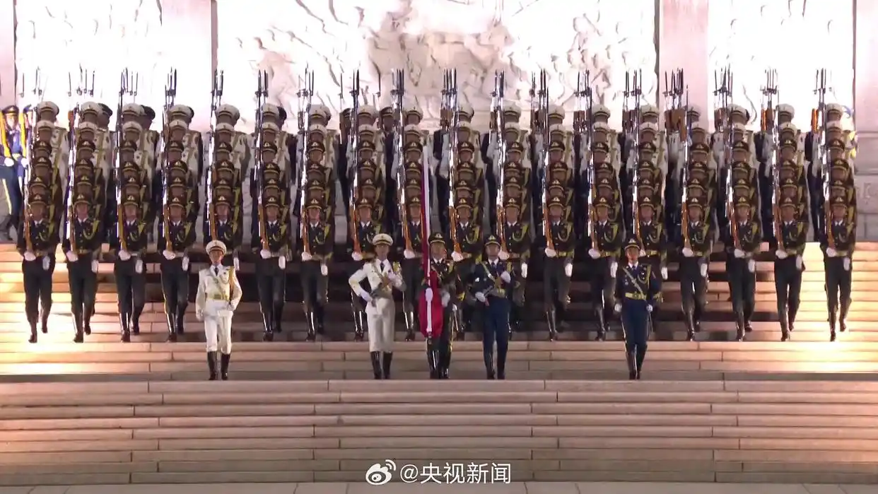 九三阅兵解锁了这些“首次”_阅兵装备展示_首次阅兵式