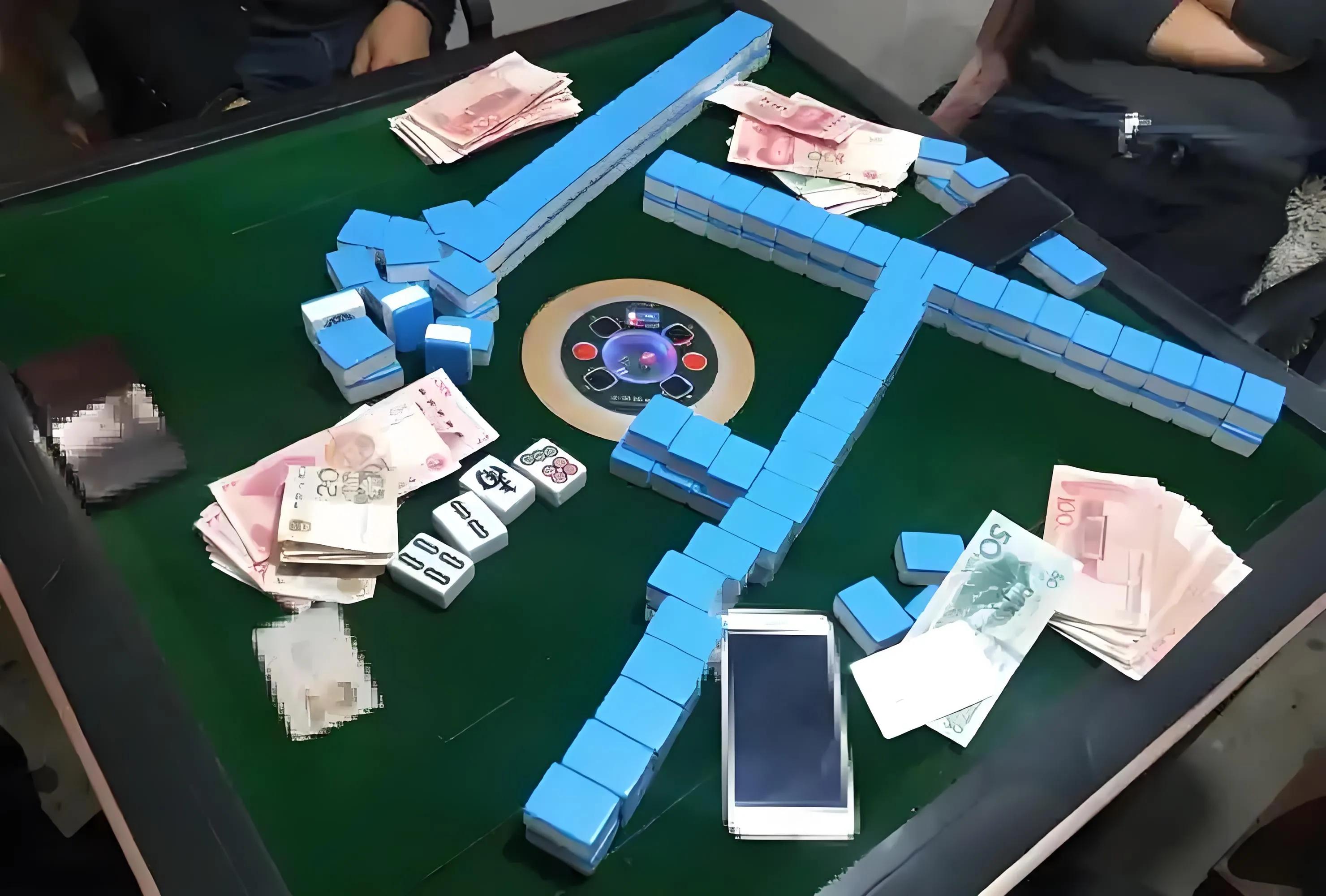 打麻将技巧_麻将翻倍技巧_宝牌位置计算