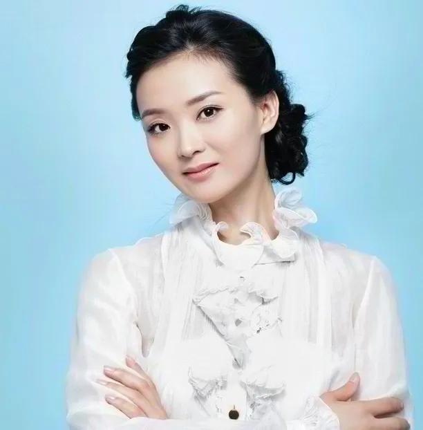 王艳还珠格格晴儿经历_王志才比王艳大多少_王艳嫁给王志才故事