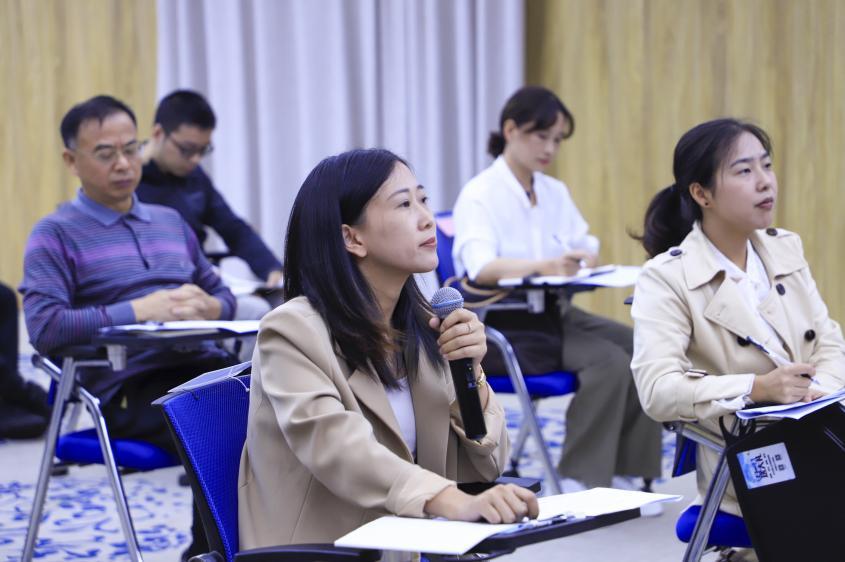 模拟新闻发布会内容_新闻发言人培训班 新闻传播理论 舆情应对