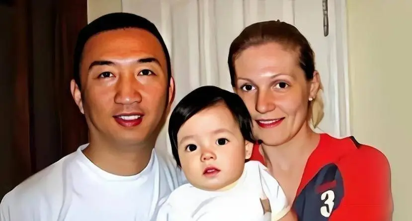 卢宇光 凤凰卫视 驻莫斯科战地记者_中国的战地记者